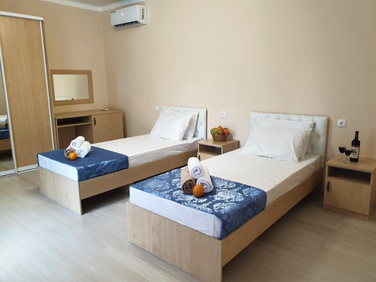 Arda Hotel Gagra Exterior photo